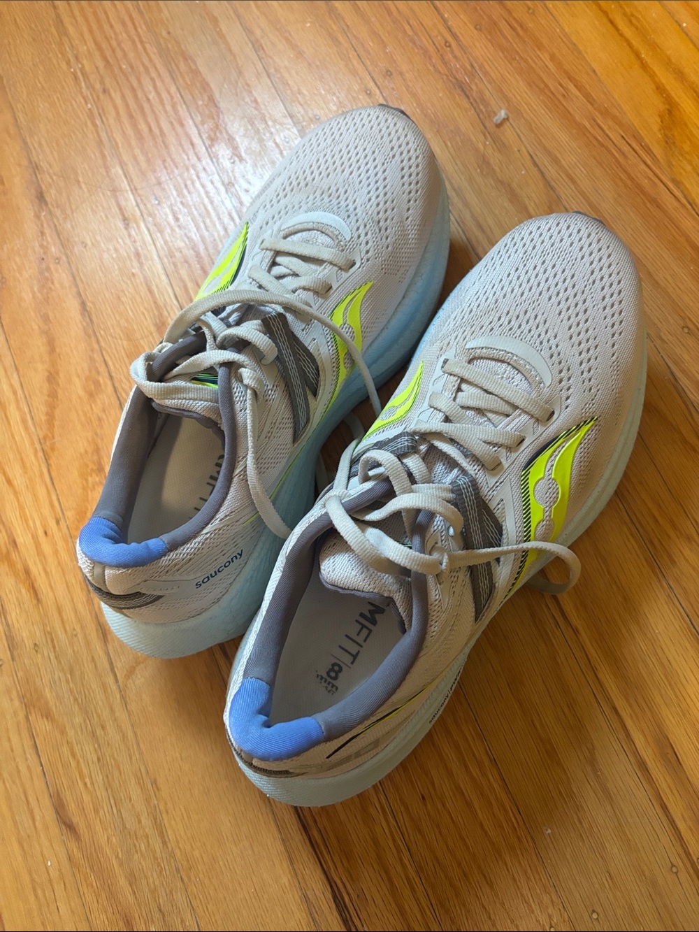 Saucony brand new triumph 21 in women’s 7.5